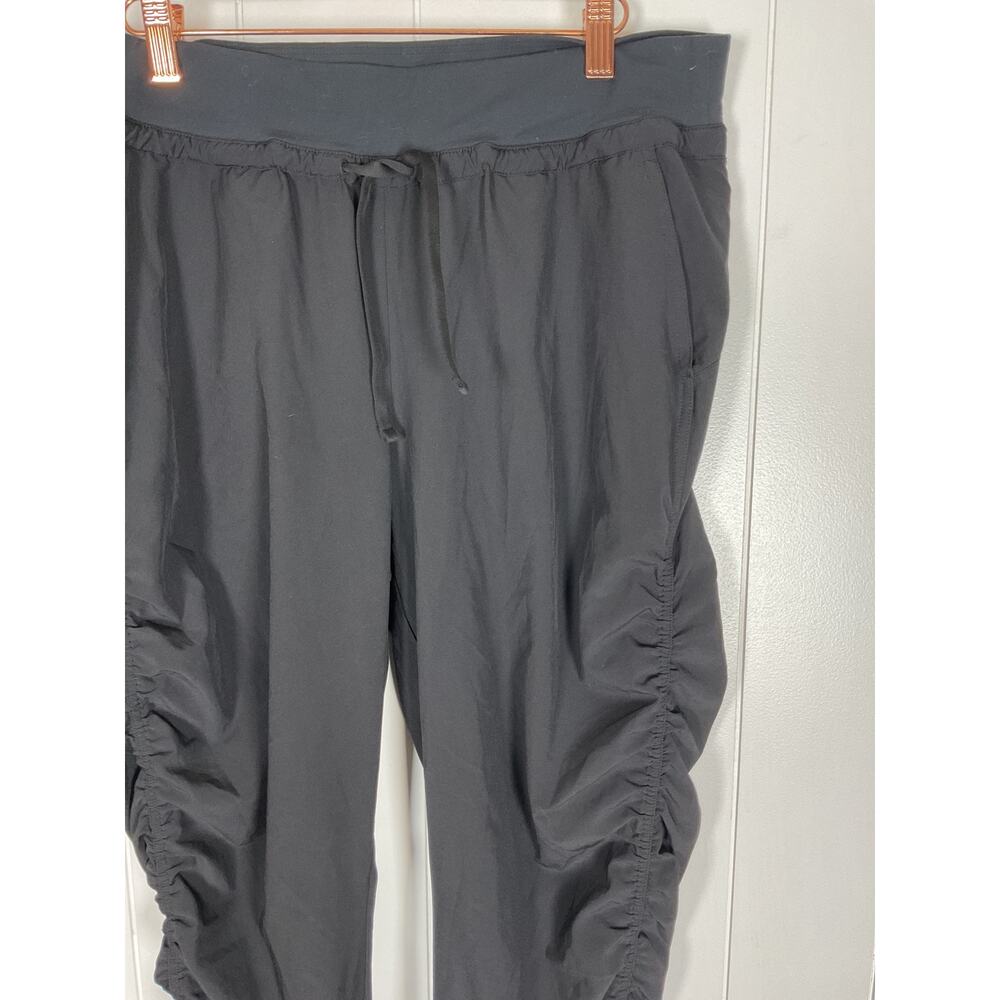 Athleta Women's Attitude Pant in Black Ruched Seams Unlined Jogger Style 10P - Picture 5 of 16